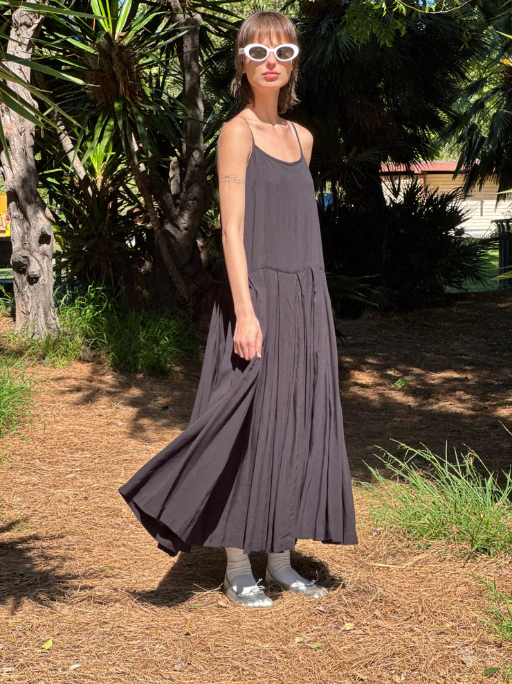 Crazy Savings Six Yards Dress in Black | Toit Volant