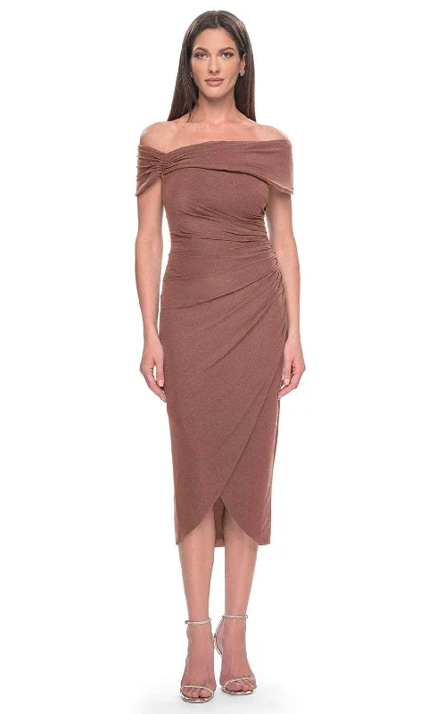 Super Bargain La Femme 30109 - Tea Length Fitted Dress
