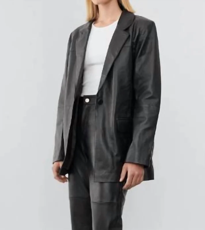 Bonus Savings Brooke Blazer In Black