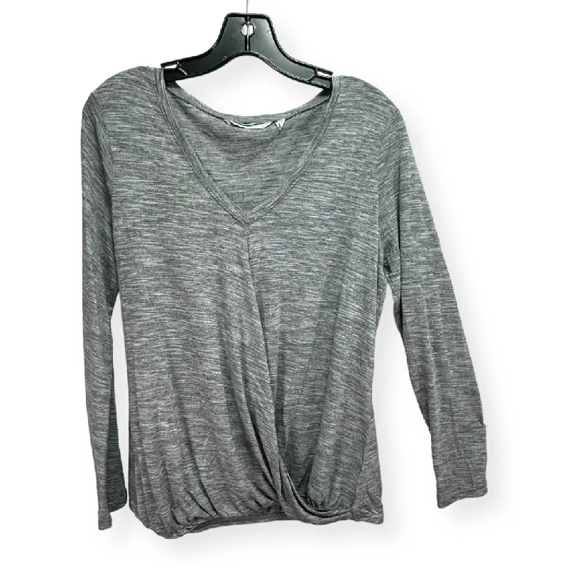 Bonus Savings Grey Athletic Top Long Sleeve Crewneck Athleta, Size S
