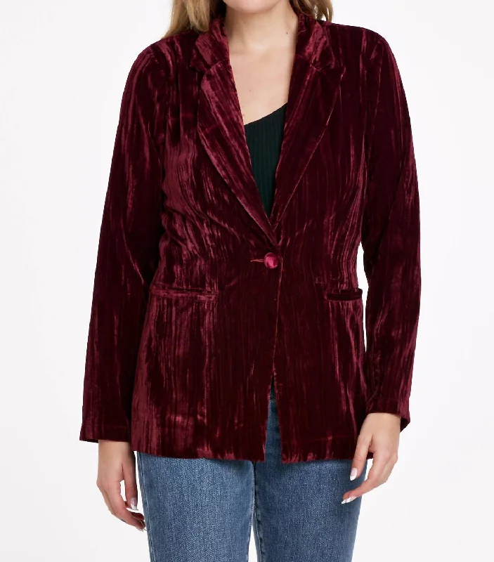 Must-Have Deals Wylie Blazer In Red