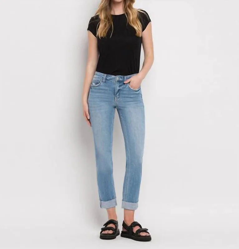 Big Savings Mid Rise Cuffed Crop Straight Jeans In Light Wash
