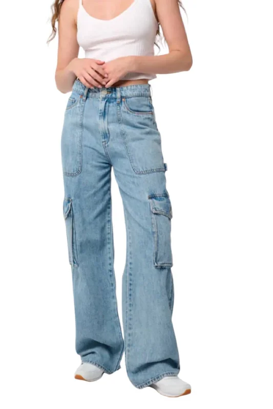 Deal Zone The Franklin Cargo Pants In All Heart