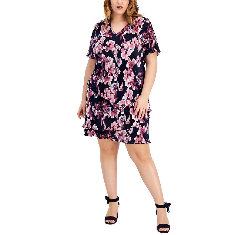 Online Exclusive Connected Apparel Womens Plus Pleated Floral Sheath Dress