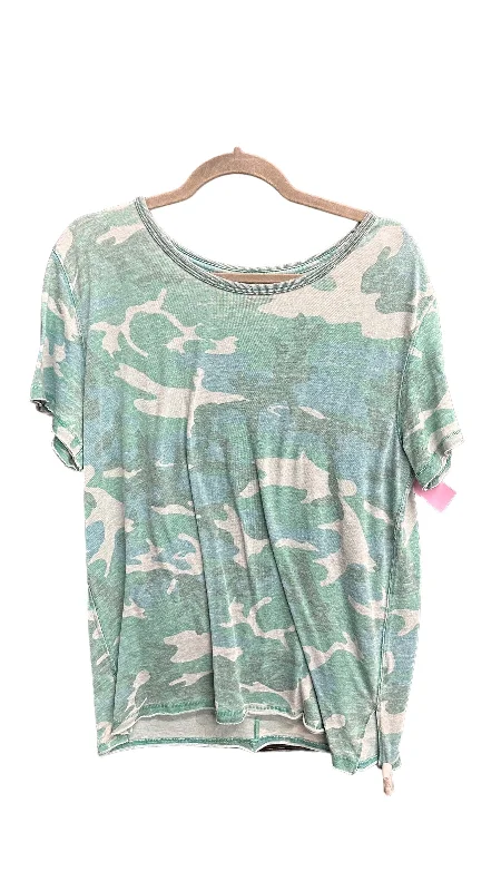 Clearance Items Camouflage Print Top Short Sleeve Free People, Size M