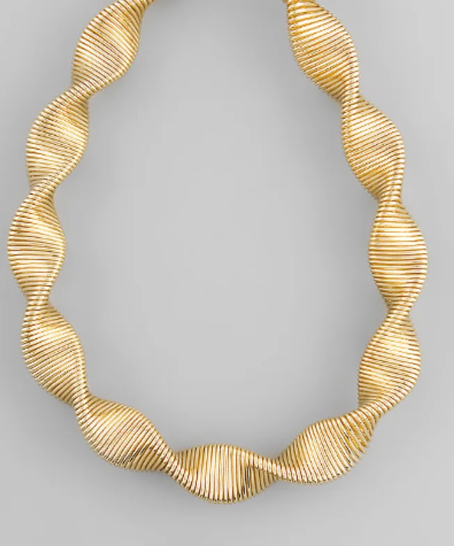 Unmissable Offer Twisty Twist Necklace